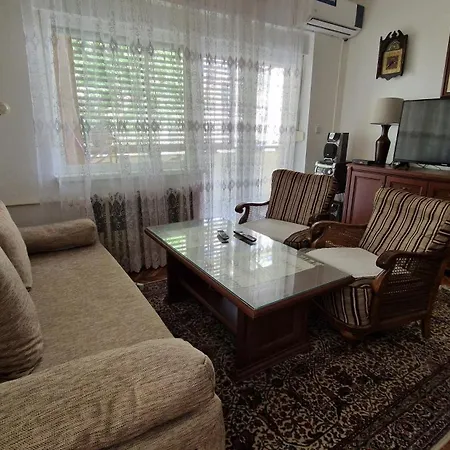 Viva 2 아파트 투즐라